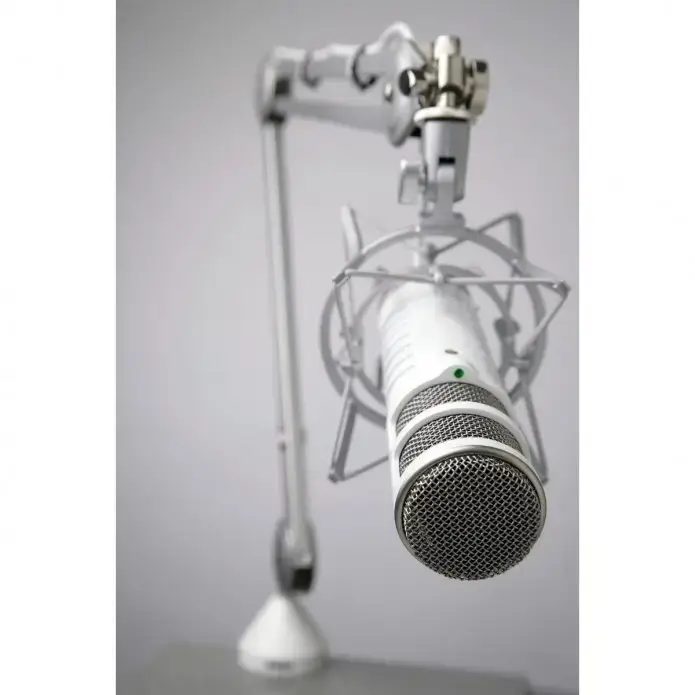 RØDE USB Podcast Microphone w/ RM2 4 RØDE USB Podcast Microphone w/ RM2
