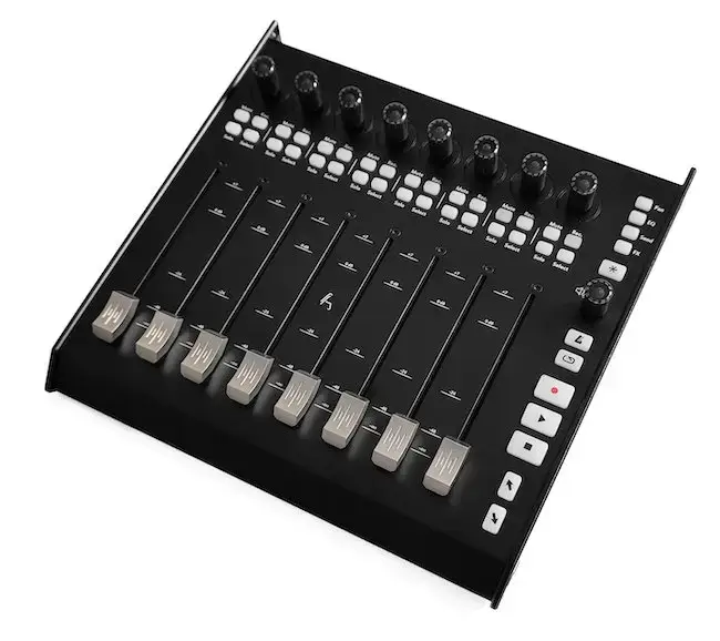 Asparion D700 DAW controller 4 Asparion D700 DAW & MIDI -controller