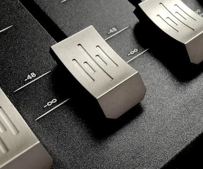 Asparion D700 DAW controller 5 Asparion D700 DAW & MIDI -controller
