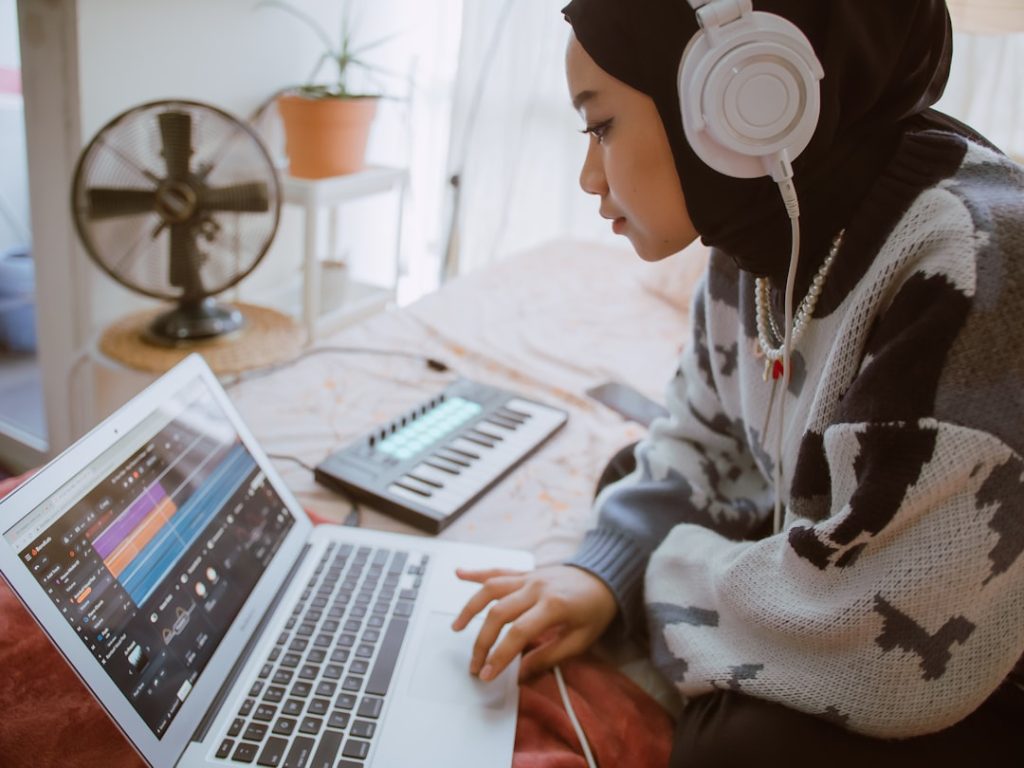 Best Laptops For DAW: Choice Guide For Music Producers And Sound Professionals