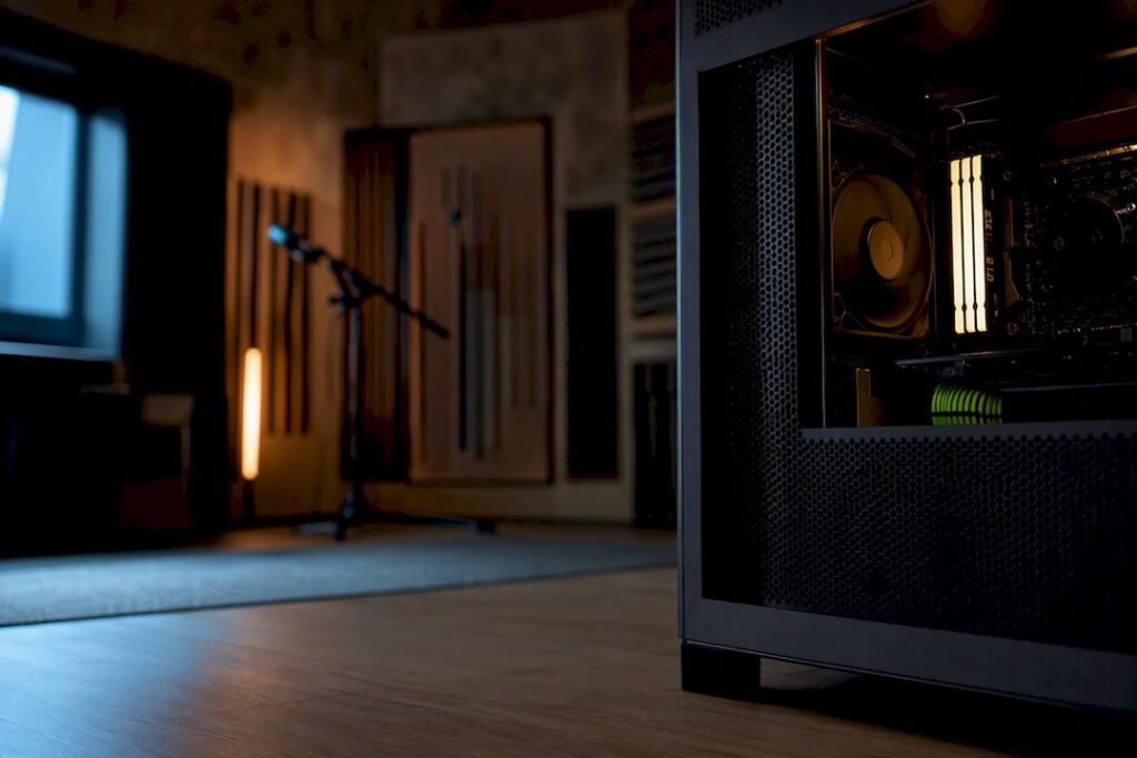 Very quiet studio PC next to an acoustically treated room
